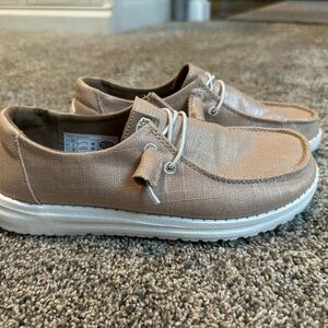 Like New Rose Gold Hey Dudes